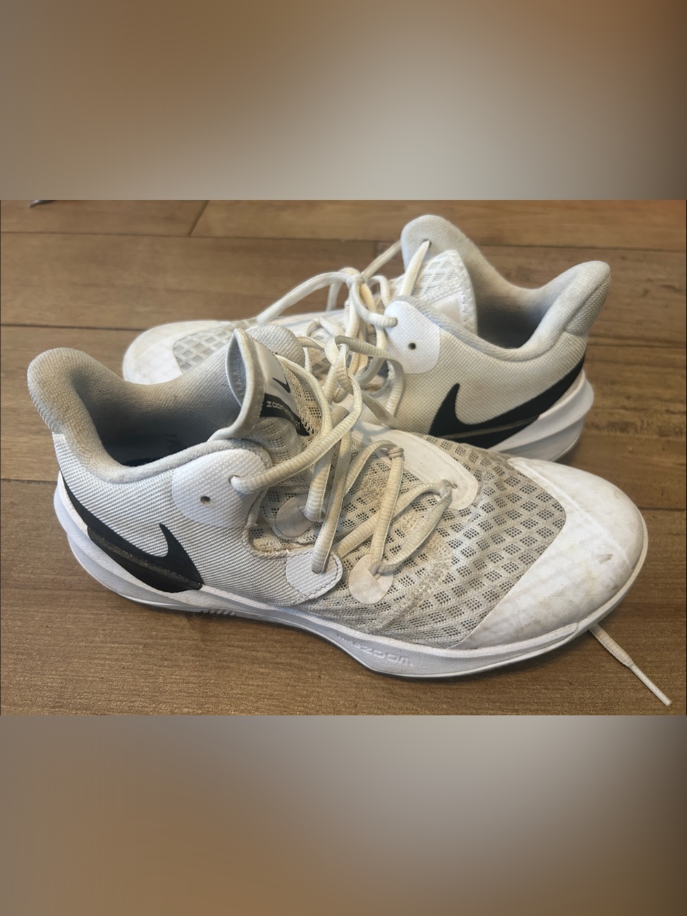 Nike White and Black Women's Mesh Running Sneakers